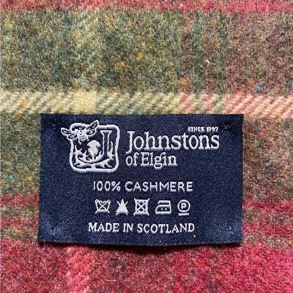 Johnstons of Elgin 100% Cashmere Tartan Plaid Fringe Scarf Made in Scotland - Picture 2 of 4
